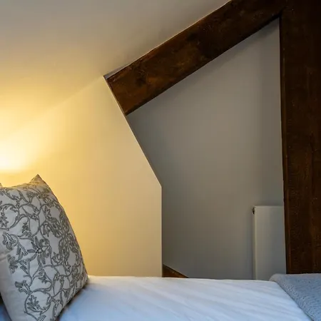 4 Clementhorpe Maltings