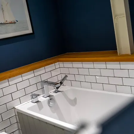 4 Clementhorpe Maltings